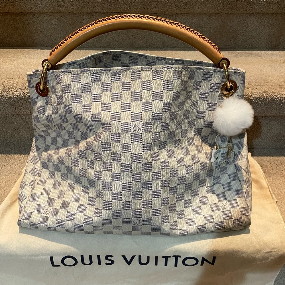 Louis Vuitton Artsy Damier Azur MM Handbag